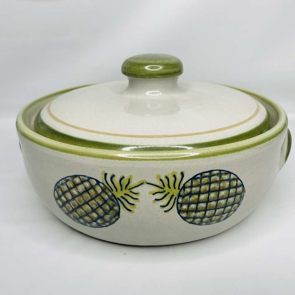 Louisville Pottery Stoneware Pineapple Print 2 qt. Round Covered Casserole w/Lid
